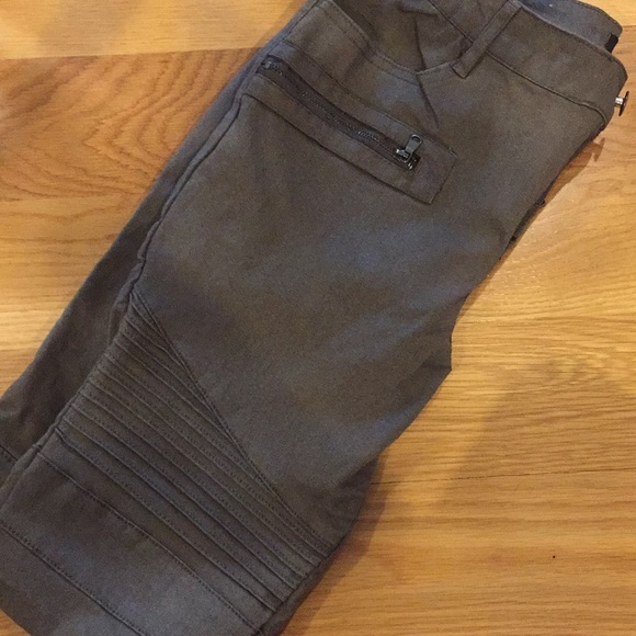 Forever 21 Denim - Forever 21 army green pants worn once!